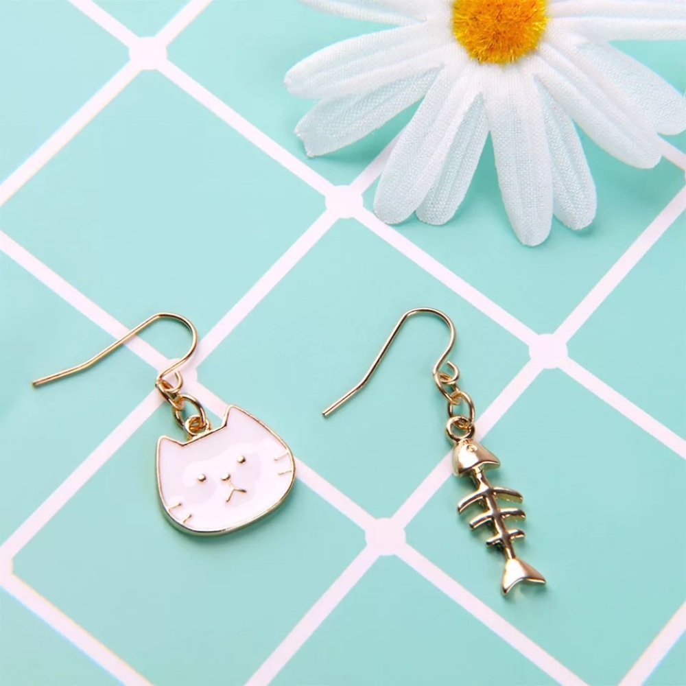 🎉 New Cat & Fishbone Gold Plated Dangle Earrings